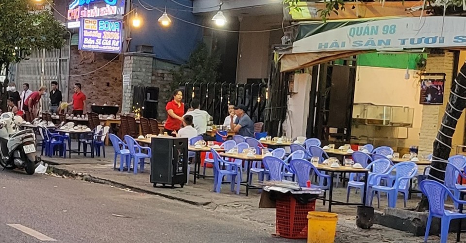 Một góc ở đường Phan Xích Long. Ảnh: LDO.