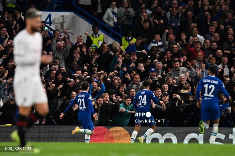 Chelsea có hai bàn thắng ngay đầu hiệp 2.  Ảnh: AFP