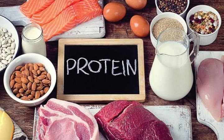 Bổ sung protein giúp hỗ trợ giảm cân nhanh chóng. Ảnh: ST