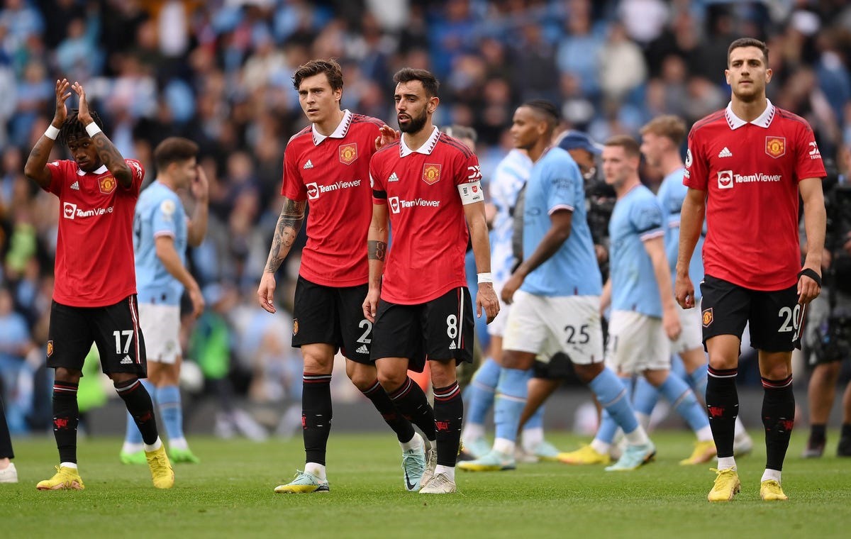 Man United tiếp tục phơi áo trước Man City. Ảnh: AFP