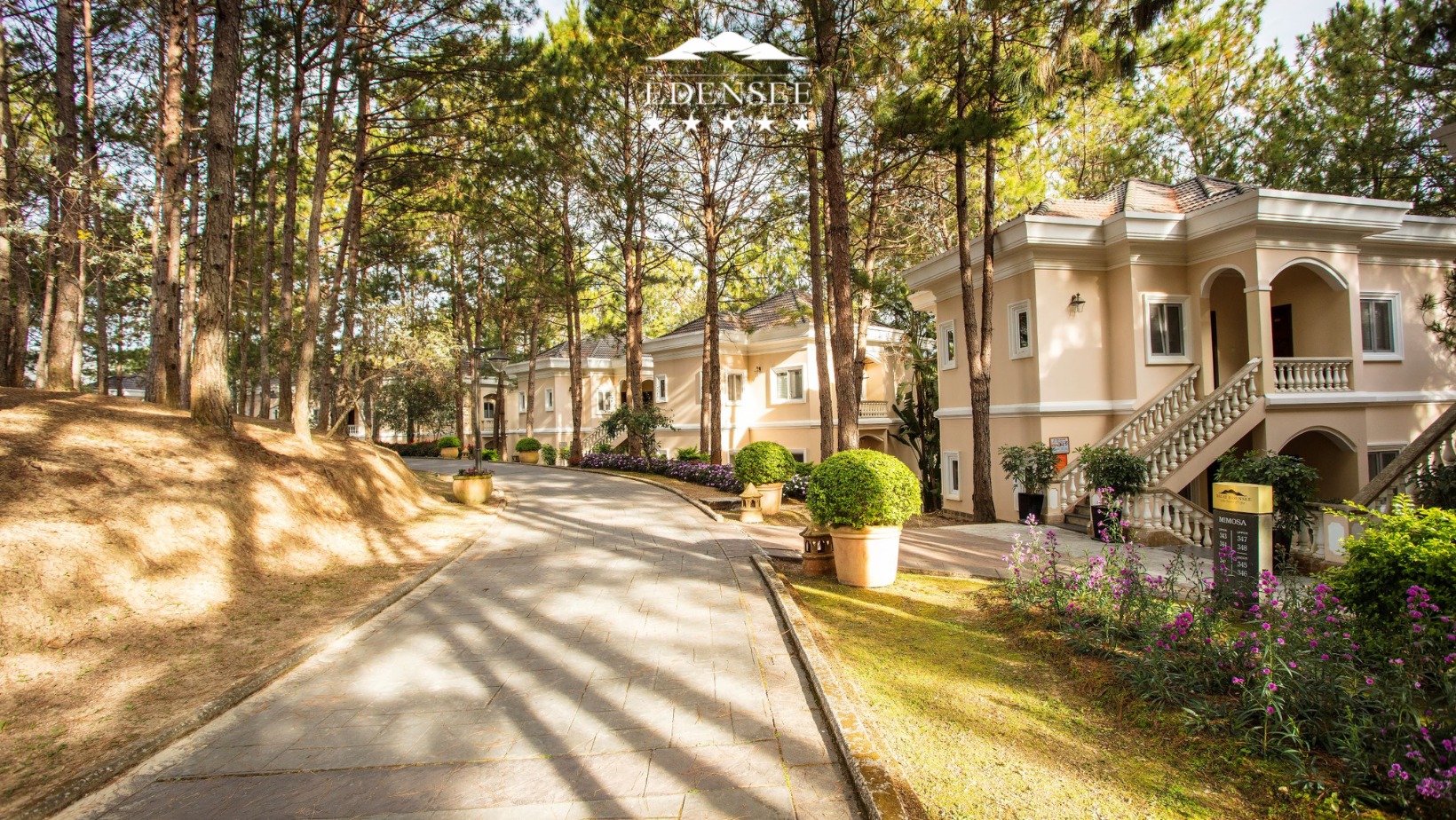Ảnh 6: Dalat Edensee sở hữu vị trí vô cùng đắc địa. Ảnh: Dalat Edensee.