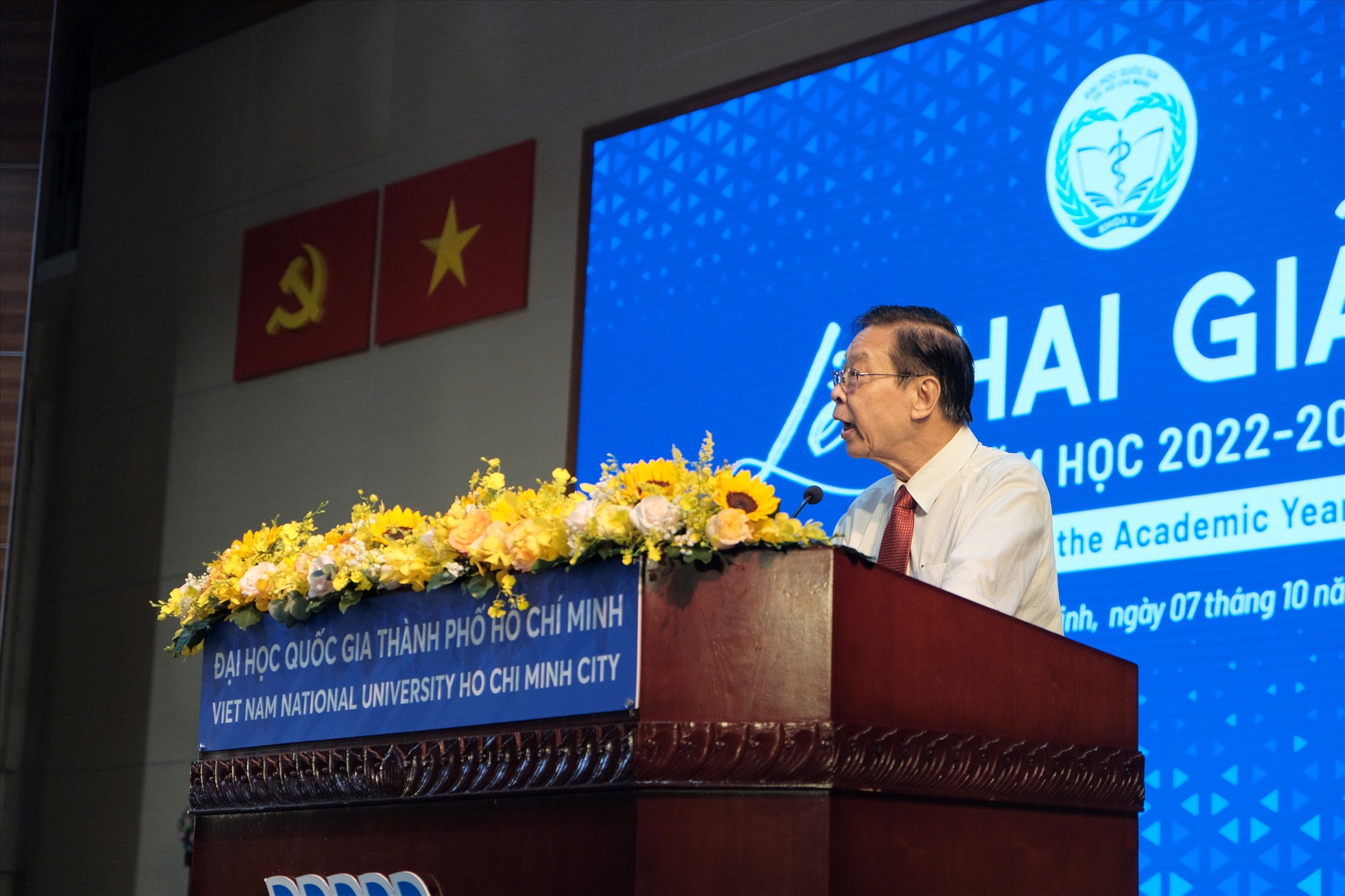 GS.TS.BS Đặng Vạn Phước - Trưởng Khoa Y Đại học Quốc gia TPHCM phát biểu tại buổi lễ Khai giảng năm học mới 2022-2023. Ảnh: HN