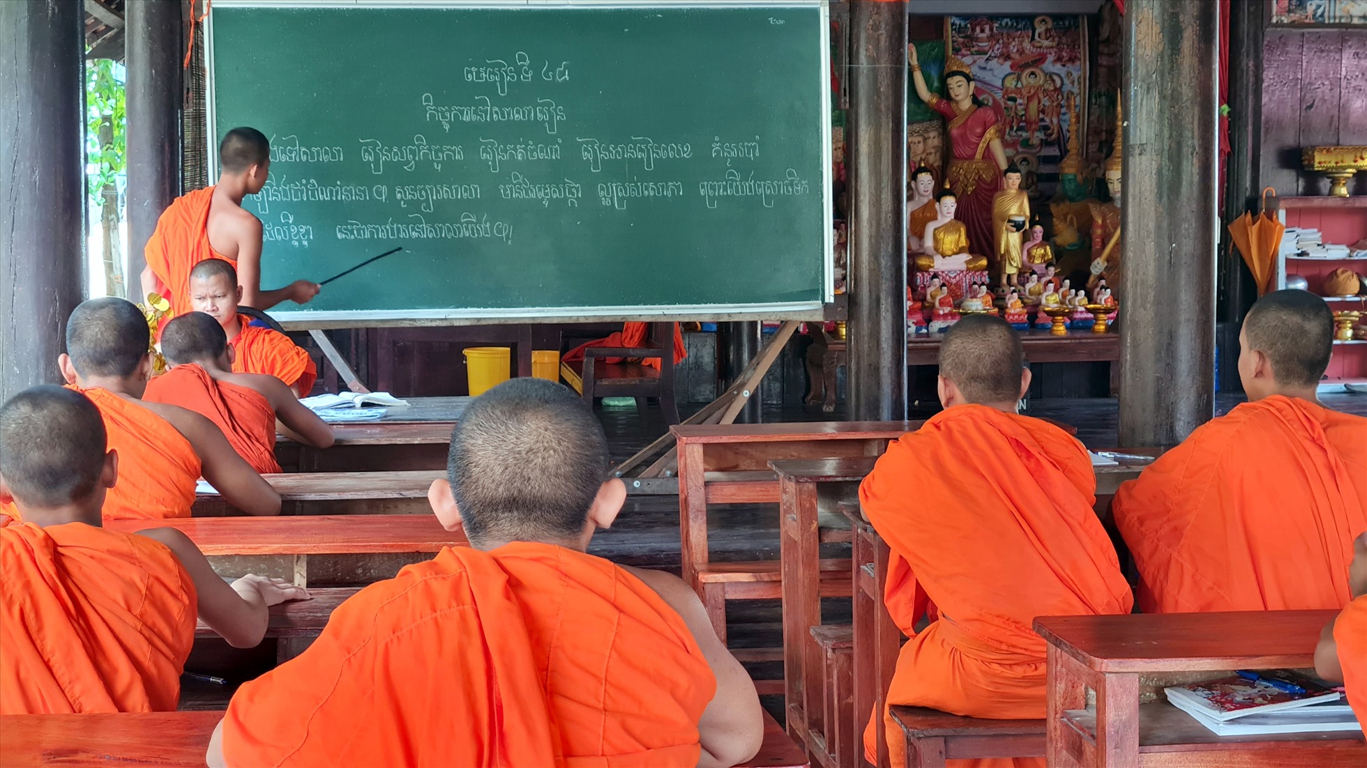 Là nơi thường xuyên dạy chữ Khmer cho đồng bào dân tộc Khmer trong vùng.