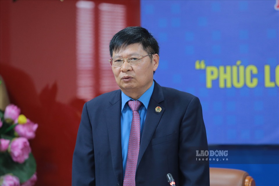 Phó chủ tịch Tổng Liên đoàn Lao động Việt Nam Phan Văn Anh phát biểu tại Lễ ký kết thoả thuận. Ảnh: Dương Anh