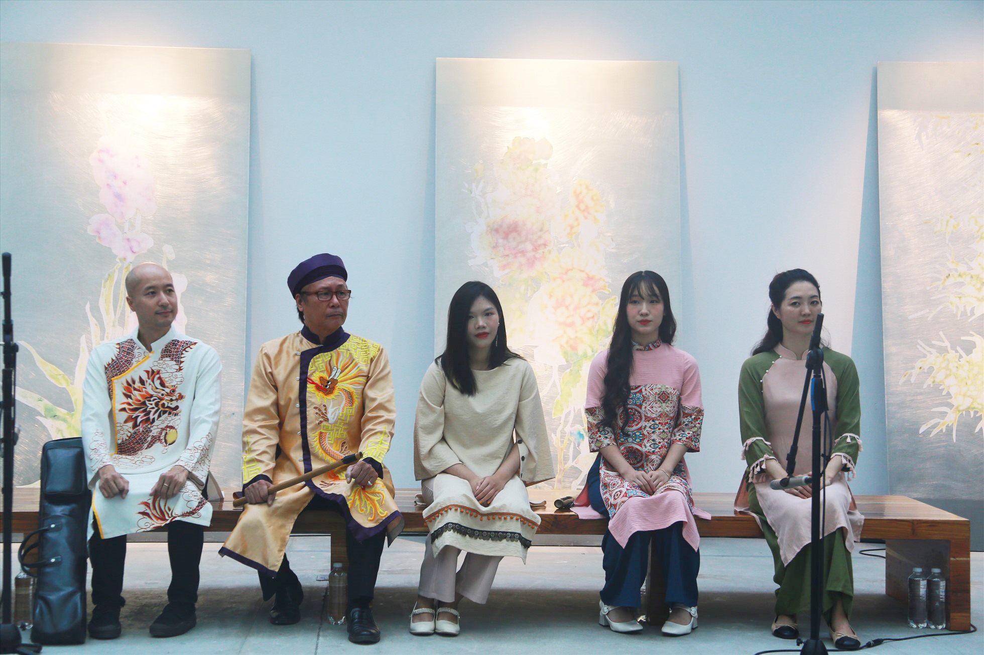 Dàn nhạc Sức Sống Mới. Ảnh: Huyền Chi