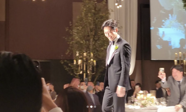 Một vài hình ảnh trong đám cưới của Namgoong Min và Jin Ah Reum. Ảnh chụp màn hình