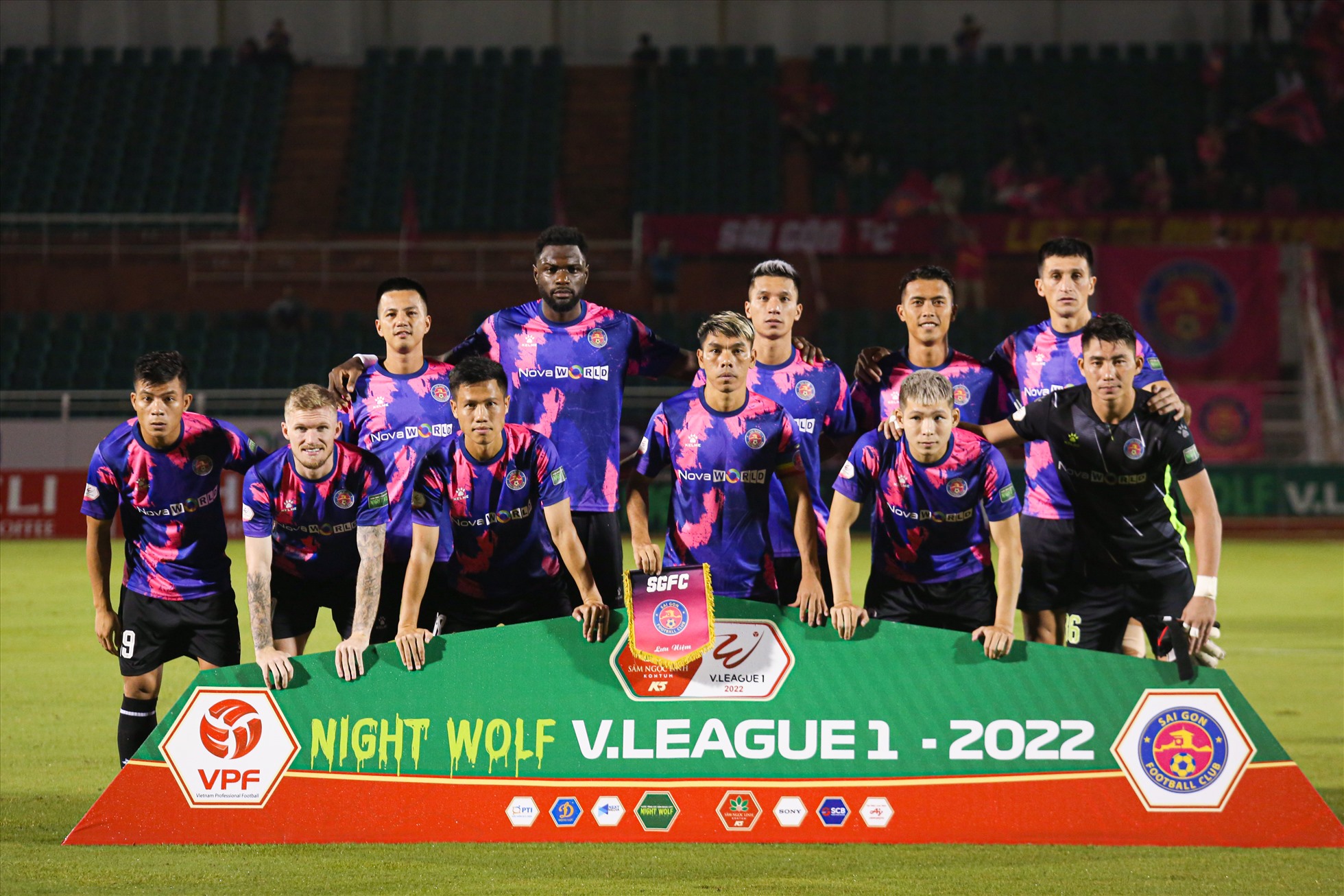 Tối 8.10, câu lạc bộ Sài Gòn tiếp đón Thanh Hoá trong khuôn khổ vòng 18 Night Wolf V.League 2022. Đội chủ nhà được đánh giá cao hơn với chuỗi thành tích 4 trận bất bại liên tiếp.