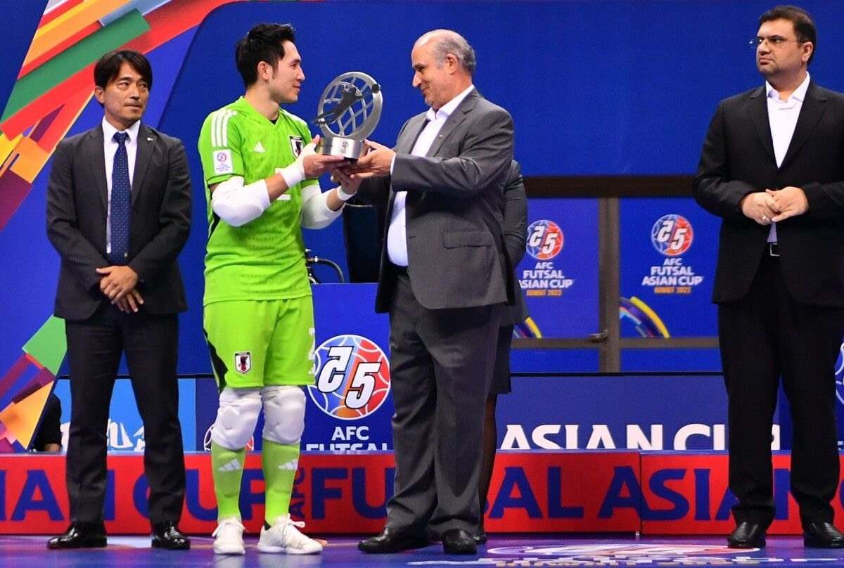 Kuromoto của tuyển futsal Nhật Bản nhận danh hiệu Thủ môn xuất sắc nhất. Ảnh: AFC