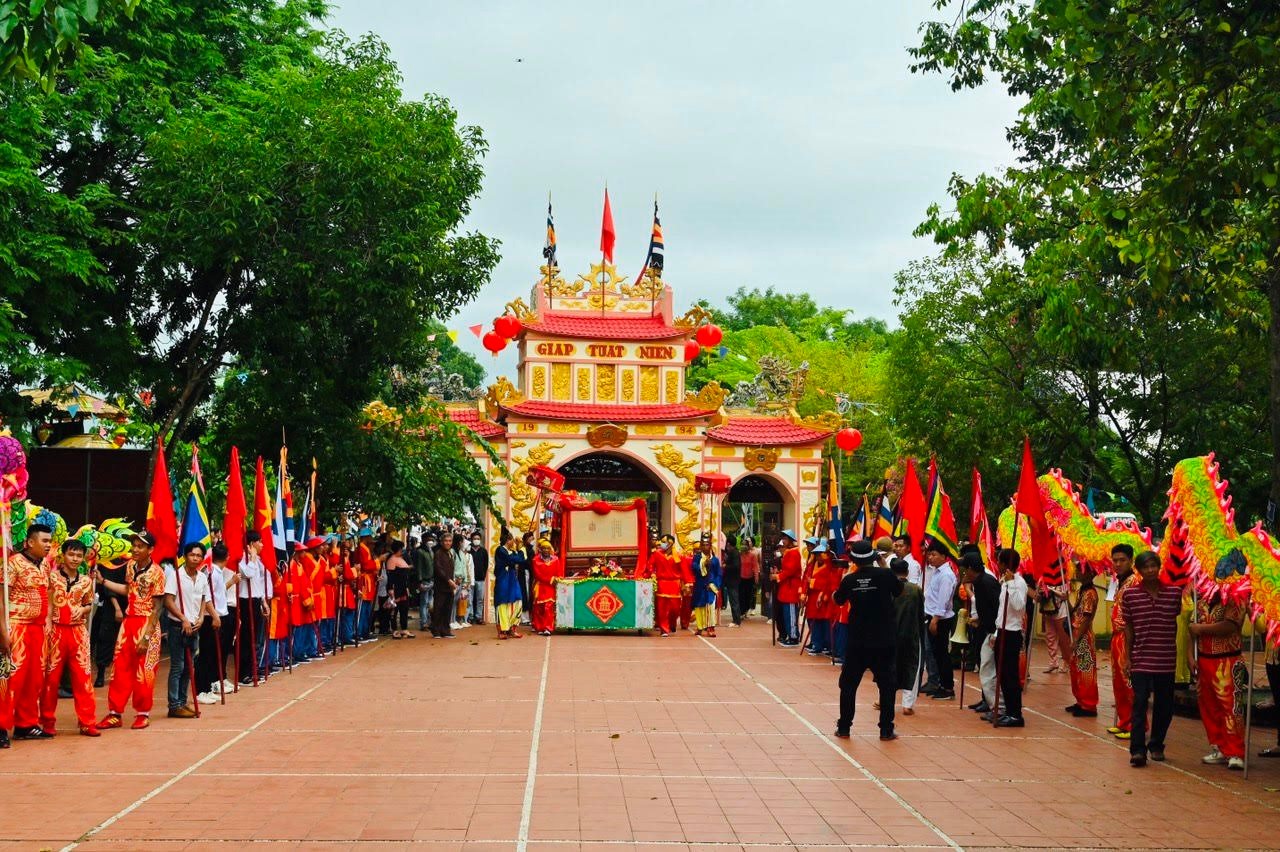 Dinh Thầy Thím trong Lễ Khai hội Ảnh: Báo Bình Thuận