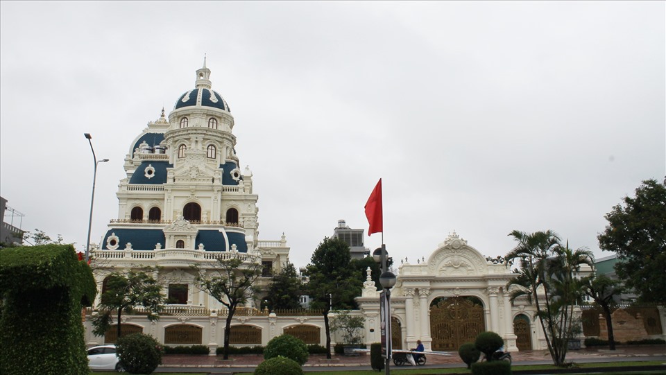 Căn biệt thự trên đường Lê Hồng Phong (Hải Phòng) của đại gia Phát “dầu” được kê biên để thi hành án.