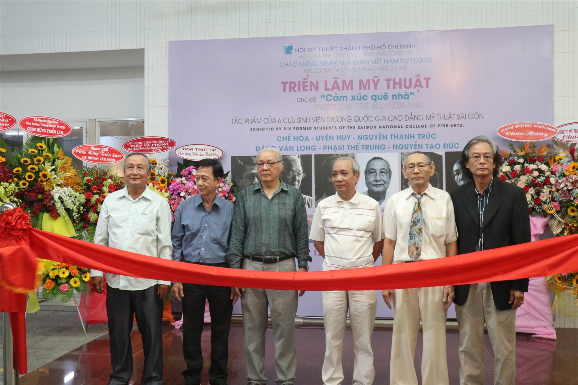 Triển lãm trưng bày 68 tác phẩm của 6 tác giả Chế Hòa, Uyên Huy, Nguyễn Thanh Trúc, Đặng Văn Long, Phạm Thế Trung và Nguyễn Tạo Đức. Ảnh: Việt Phong