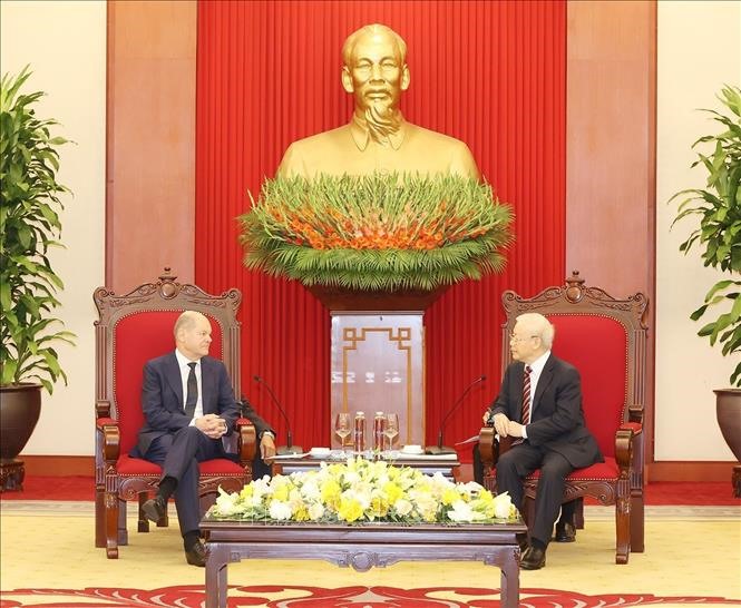 Thủ tướng Đức Olaf Scholz đang ở thăm chính thức Việt Nam theo lời mời của Thủ tướng Phạm Minh Chính. Ảnh: TTXVN