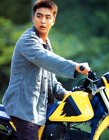 Bae Yong Joon những năm 90 là biểu tượng cho hình ảnh đàn ông nam tính trên màn ảnh, khiến hàng triệu trái tim khán giả nữ tan chảy. Ảnh: NS