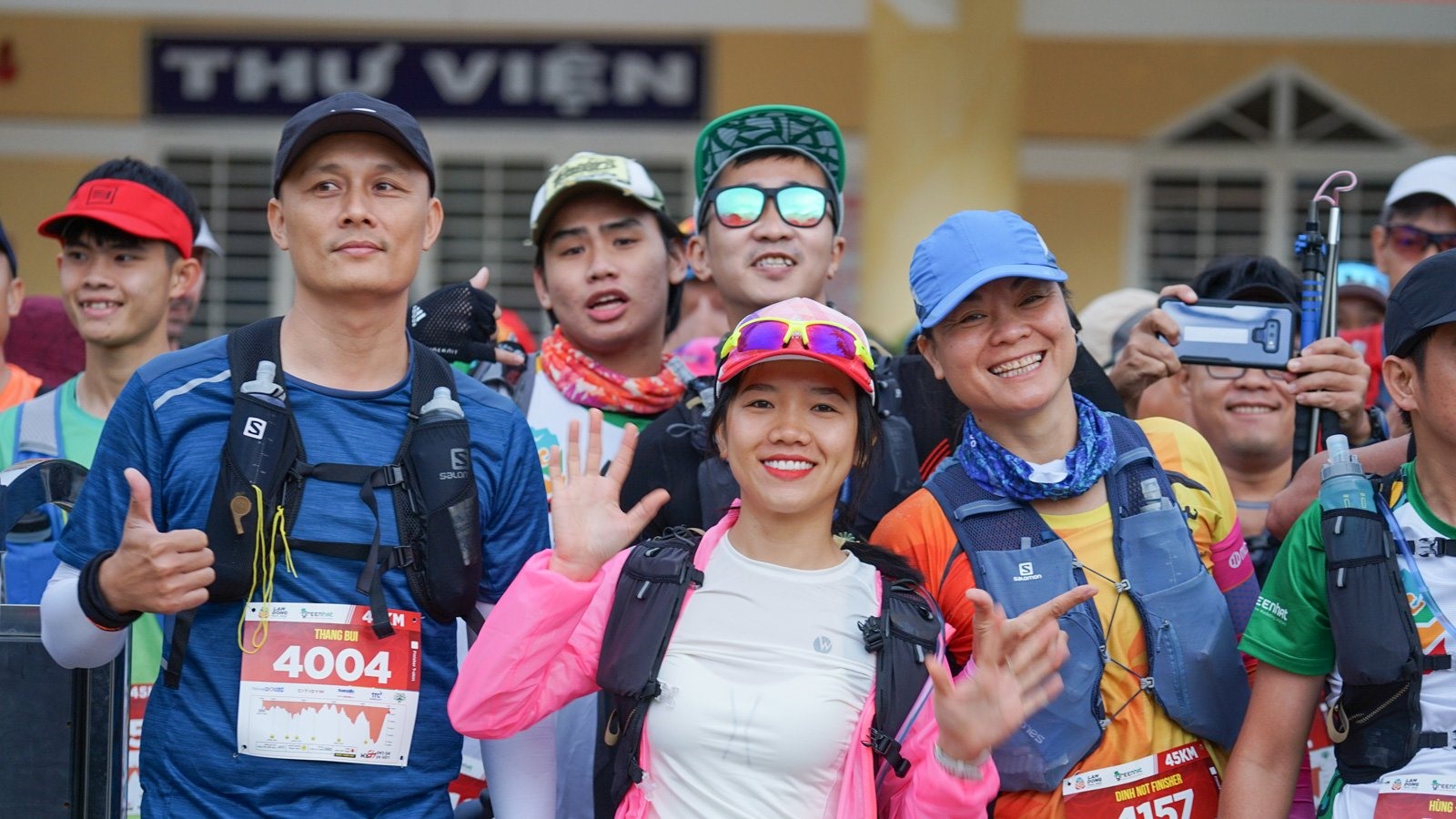 Ở cự ly đường trường 45km và 70 km, thu hút sự tham gia của nhiều chân chạy “khét tiếng:  Đỗ Trọng Nhơn - runner nổi tiếng trong làng chạy trail, hoàn thành thử thách “Run 100” trong 9 tiếng 02 giây; Tiểu Đường - nhà vô địch giải chạy VietNam Mountain Marathon 2022; Nhớ Hoài - vô địch Việt Nam Trail Marathon 2022;