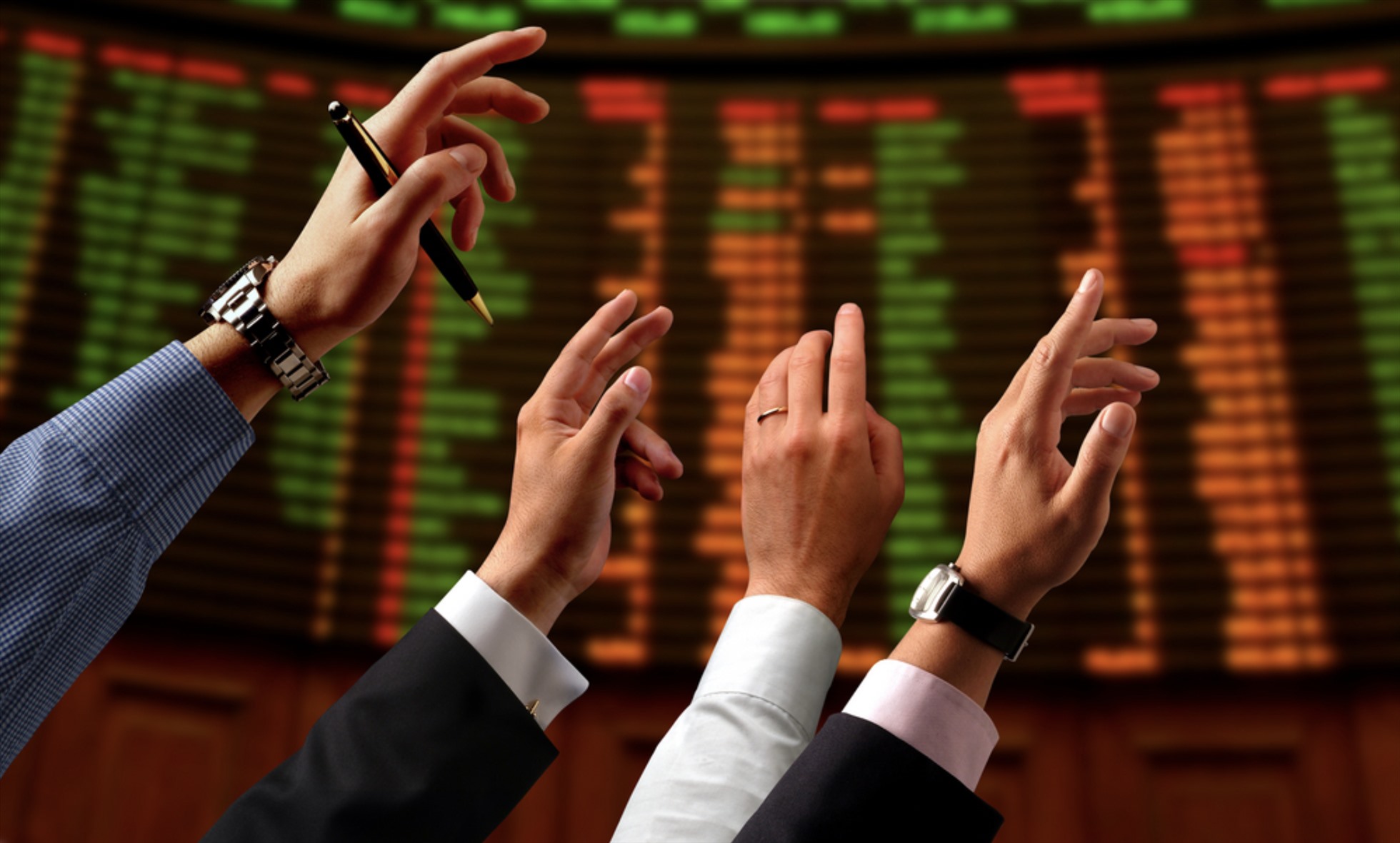 Lãnh đạo mạnh tay đỡ giá cổ phiếu là hành động nhằm trấn an nhà đầu tư. Ảnh: Shutterstock