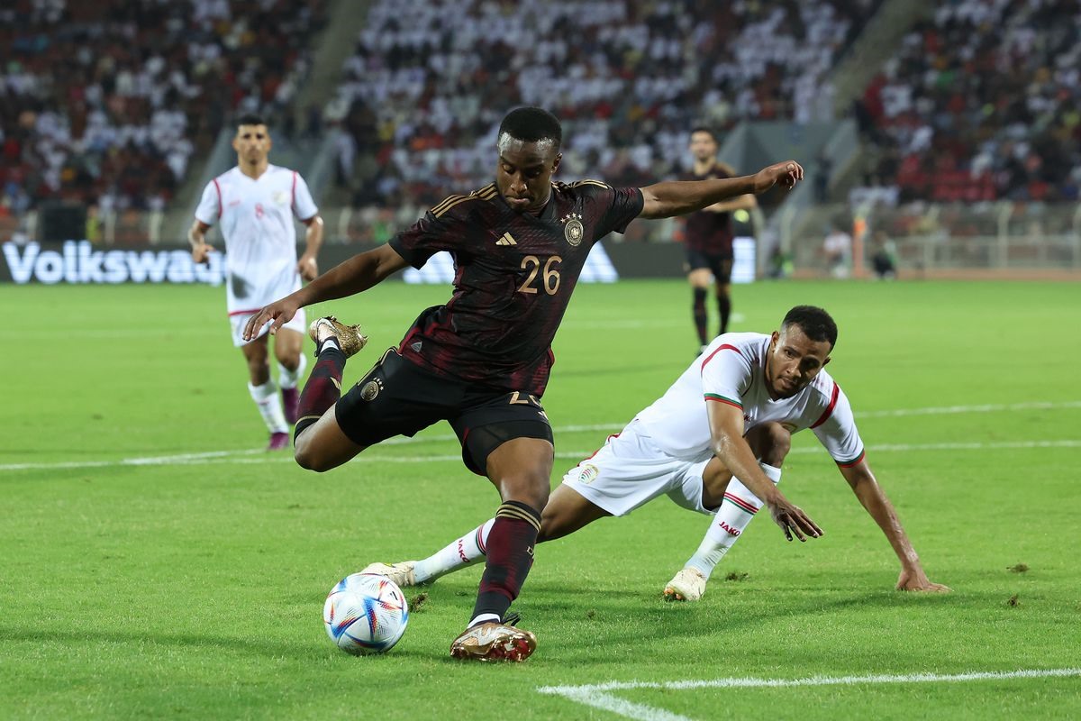 Đội tuyển Đức gặp nhiều khó khăn trước Oman. Ảnh: AFP