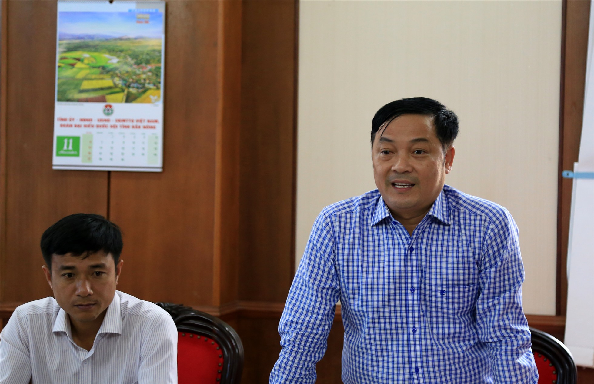 Phó chủ tịch UBND tỉnh Đắk Nông Lê Trọng Yên chỉ ra những bất cập, khó khăn trong việc quản lý nguồn gốc đất đai từ nông lâm trường. Ảnh: Lê Phước