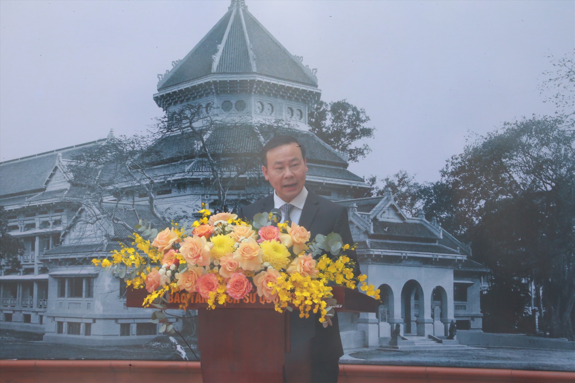 TS. Nguyễn Văn Đoàn - Giám đốc Bảo tàng Lịch sử quốc gia phát biểu tại buổi lễ. Ảnh: Thùy Trang