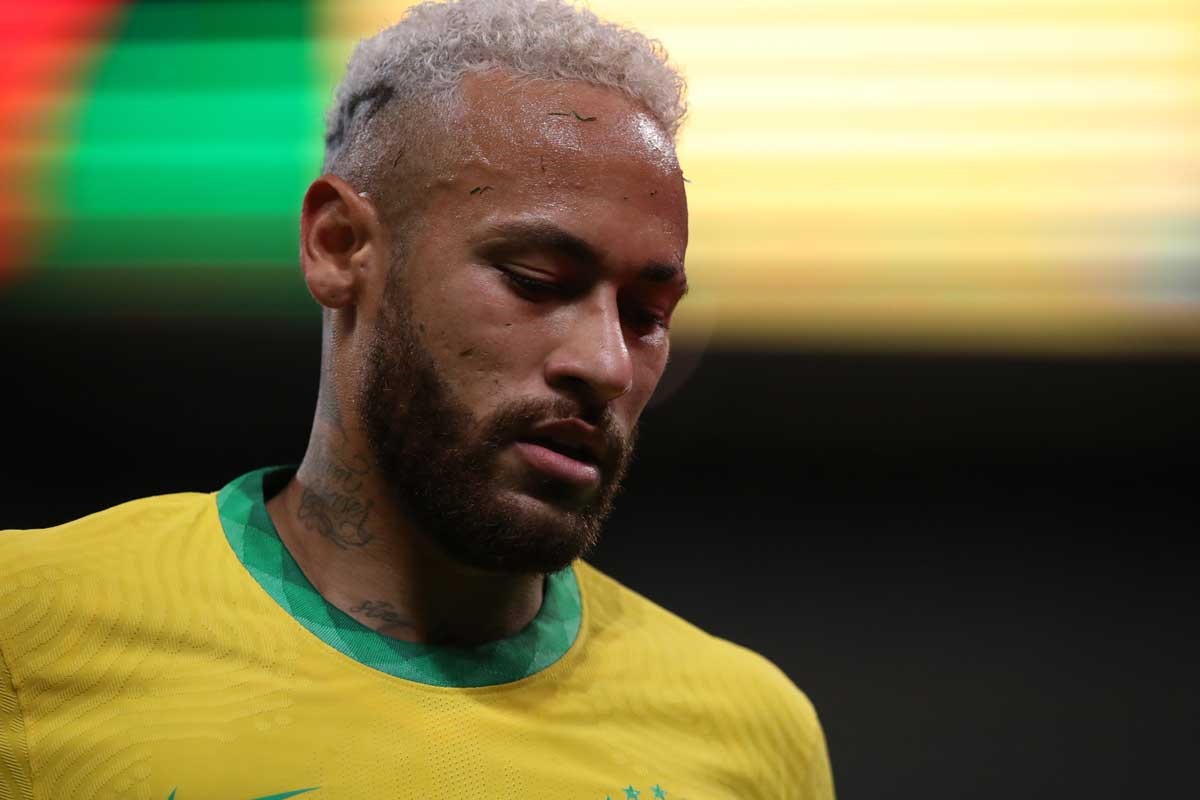 Neymar có nhiều trọng trách ở tuyển. Ảnh: AFP