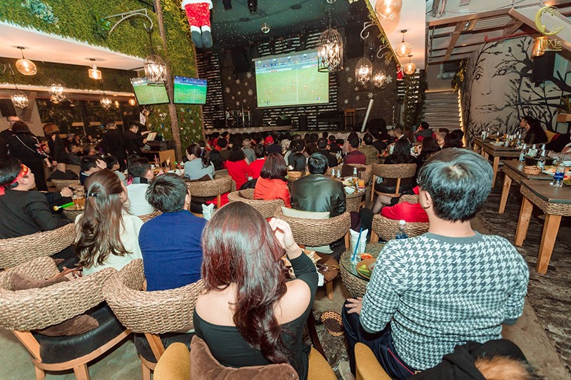 Trixie Cafe & Lounge