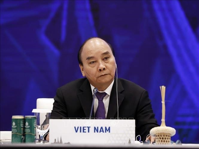 Chủ tịch nước Nguyễn Xuân Phúc dự Phiên họp thứ hai - Tuần lễ Cấp cao APEC 2022, ngày 19.11.2022. Ảnh: TTXVN