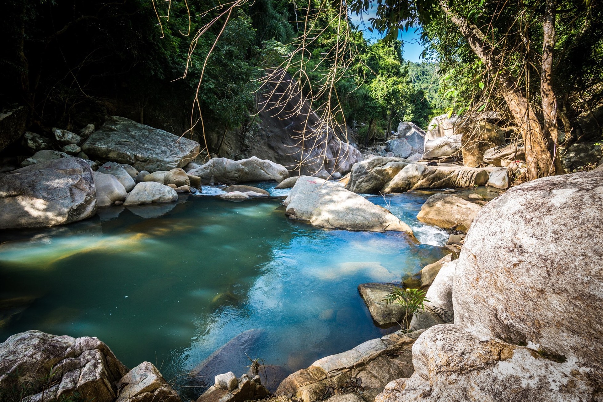 Thác Ba Hồ  Ảnh: Ba Hồ Waterfall Nha Trang