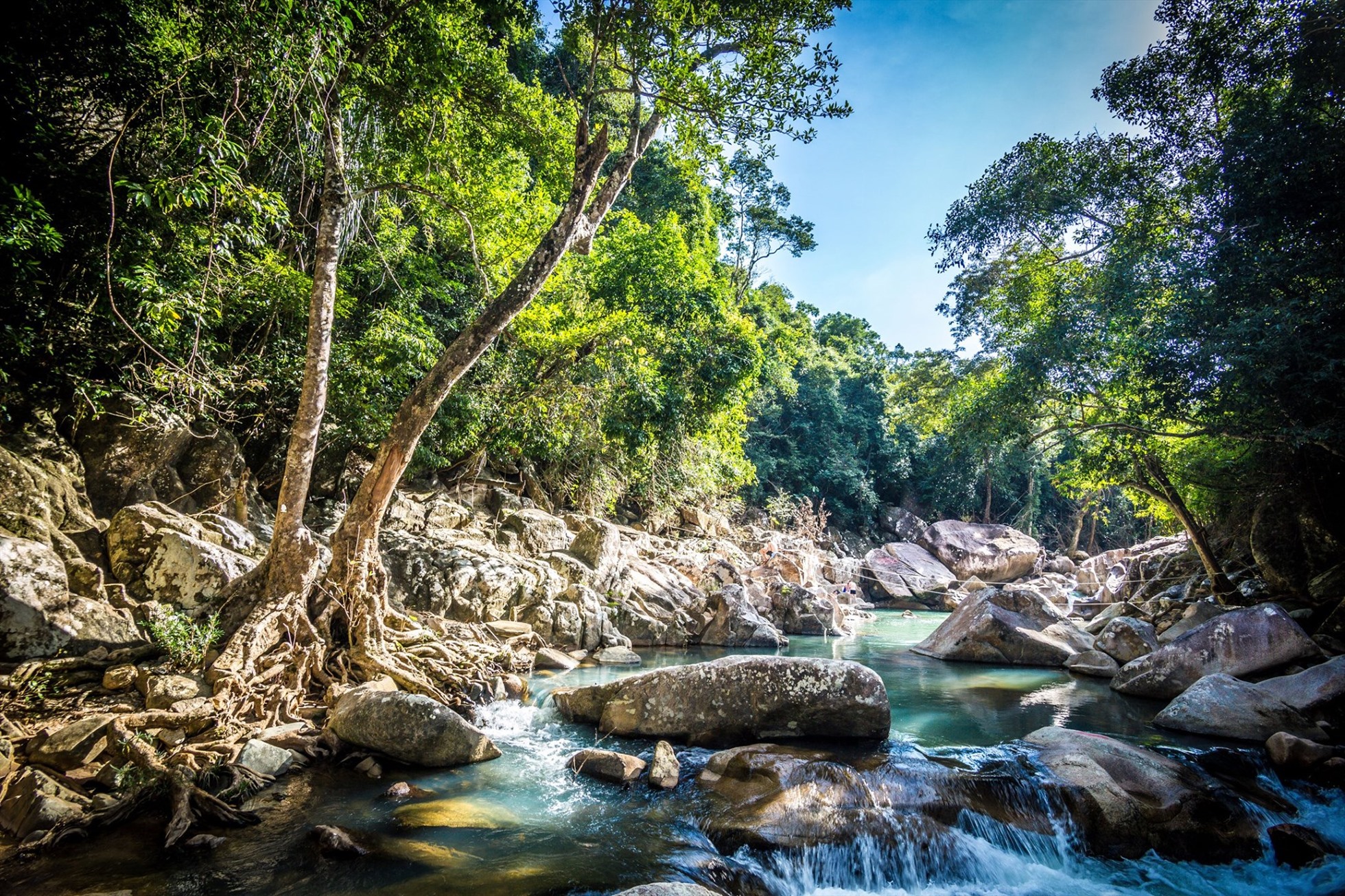 Thác Ba Hồ  Ảnh: Ba Hồ Waterfall Nha Trang