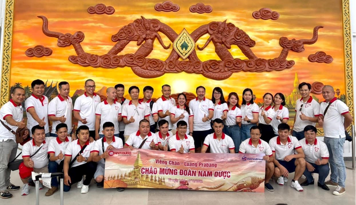 Đoàn cán bộ quản lý Nam Dược tham gia các hoạt động trải nghiệm tại Lào hè 2022