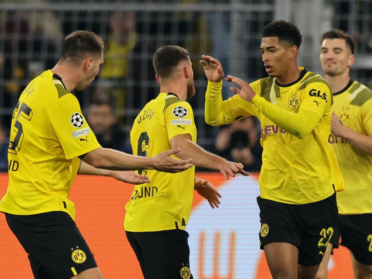Dortmund đã chắc suất đi tiếp ở Champions League. Ảnh: ESPN