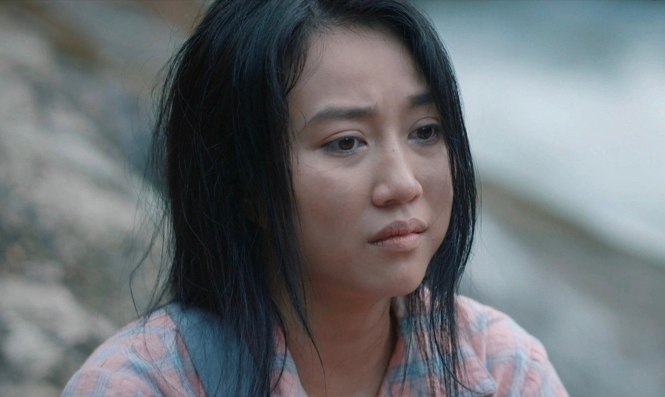 Huỳnh Hồng Loan đóng vai Loan trong phim “Mẹ rơm“. Ảnh: VFC.