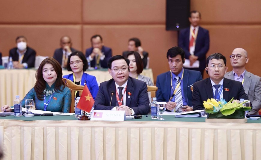 Chủ tịch Quốc hội Vương Đình Huệ dự phiên họp Ban chấp hành AIPA-43 tối 20.11. Ảnh: TTXVN