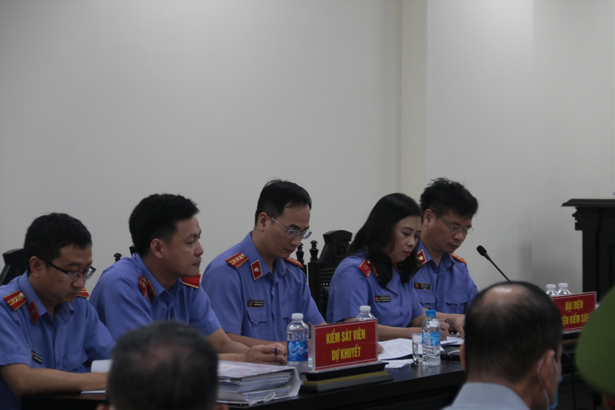 Đại diện Viện Kiểm sát Nhân dân Hà Nội giữ quyền công tố trong phiên xử. Ảnh: Việt Dũng