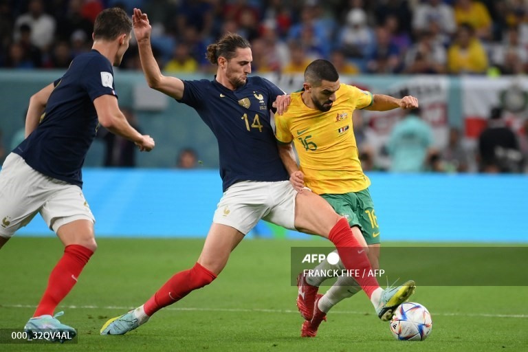 Adrien Rabiot ghi bàn gỡ hòa cho tuyển Pháp. Ảnh: AFP