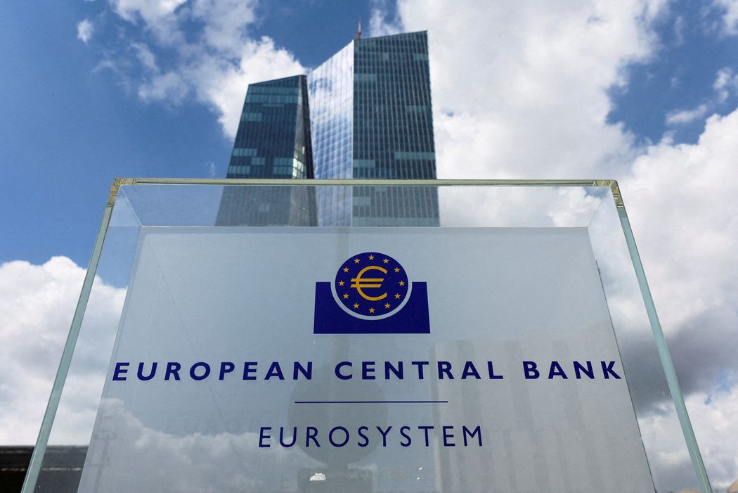 ECB được nhận định sẽ phải tăng lãi suất như FED từng làm để chống lạm phát