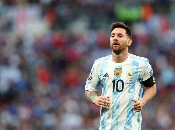 Messi thất vọng sau trận thua. Ảnh: AFP