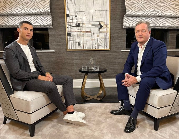 Ronaldo và bài phỏng vấn gây sốc. Ảnh: Talk TV
