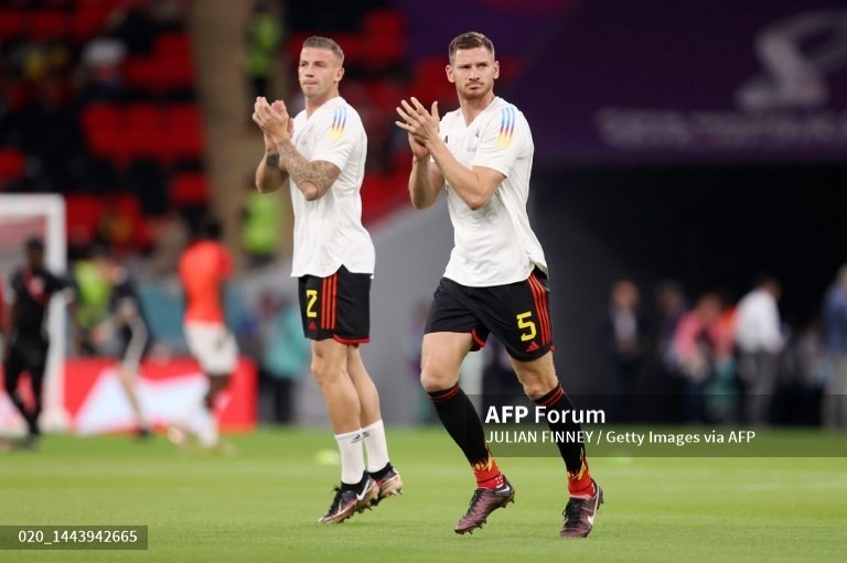 Đội tuyển Bỉ ra sân khởi động. Ảnh: AFP