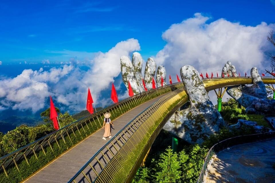 Với tour 4-5 ngày, du khách có thể chọn du lịch nghỉ Tết trong nước...