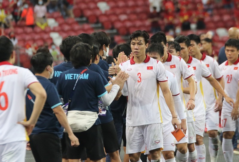 Bóng đá được hâm mộ nhất của thể thao Việt Nam nhưng cũng đối mặt với không ít thử thách. Ảnh: VFF