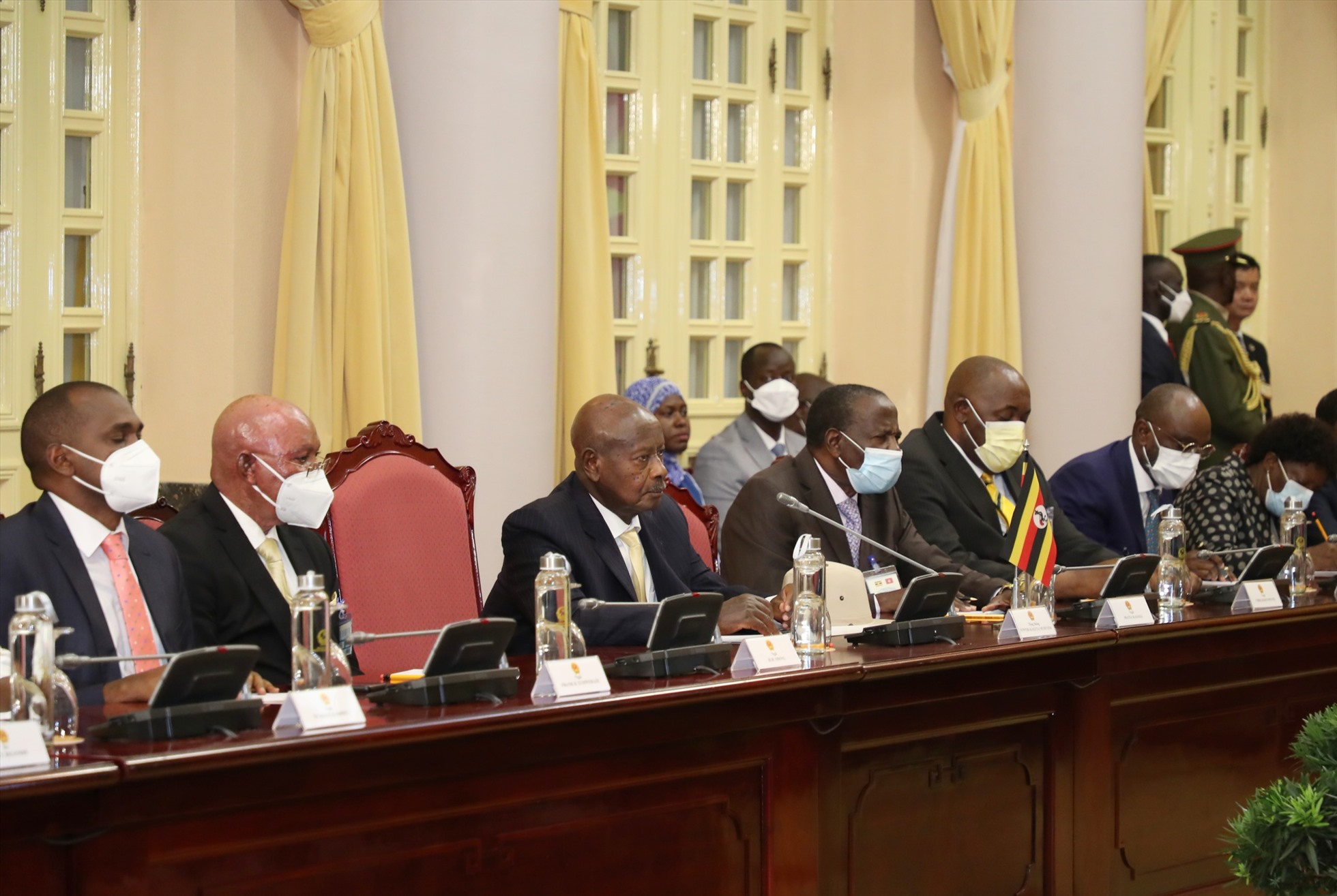 Chuyến thăm chính thức Việt Nam của Tổng thống Uganda Yoweri Kaguta Museveni diễn ra trong bối cảnh các nước Châu Phi, trong đó có Uganda coi trọng thiết lập và phát triển quan hệ hợp tác với các nước trong khu vực Châu Á-Thái Bình Dương, bao gồm Việt Nam. Ảnh: Hải Nguyễn