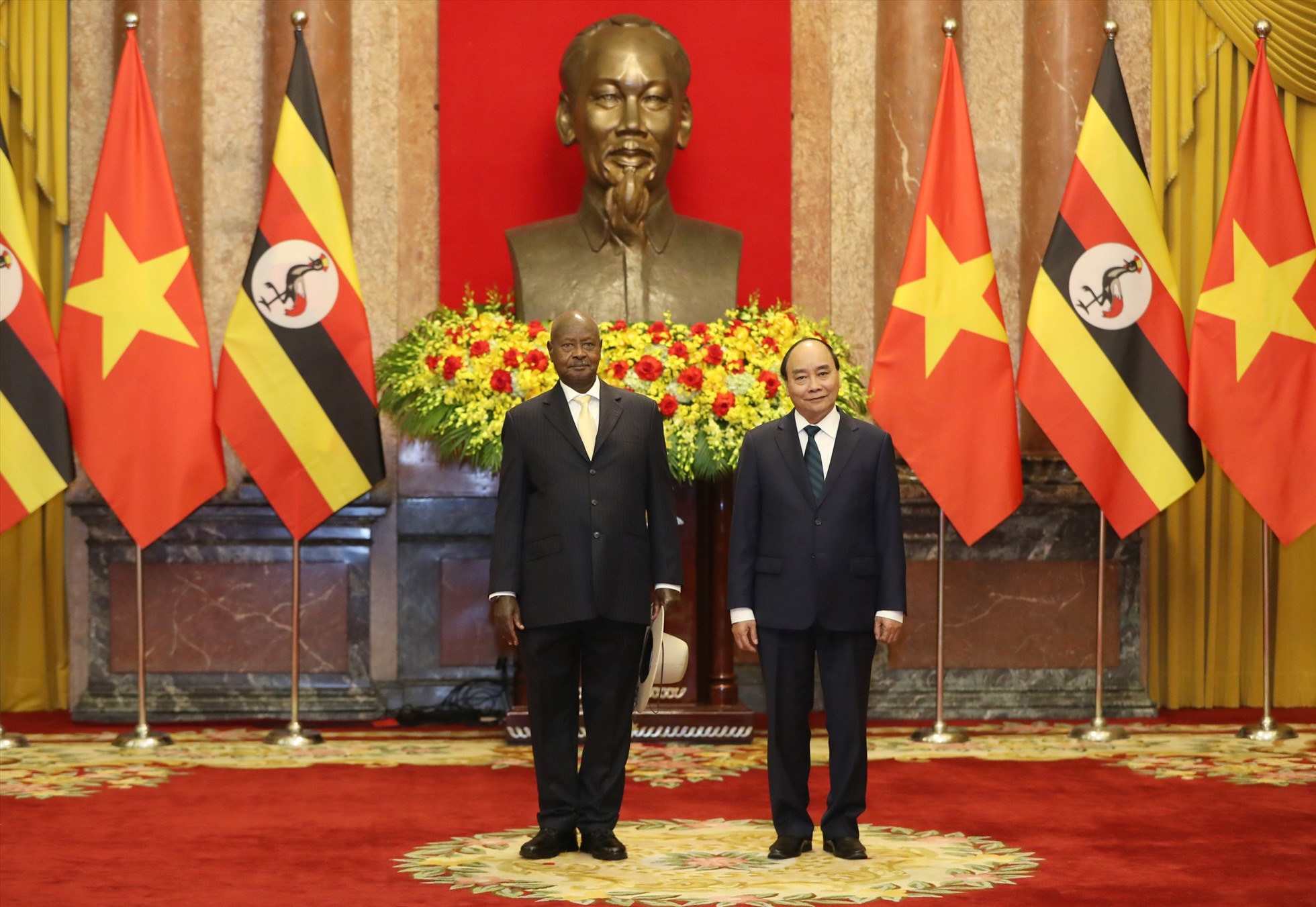 Chuyến thăm Việt Nam lần này của Tổng thống Uganda diễn ra vào thời điểm hai nước tiến tới kỷ niệm 50 năm thiết lập quan hệ ngoại giao (9.2.1973-9.2.2023). Ảnh: Hải Nguyễn