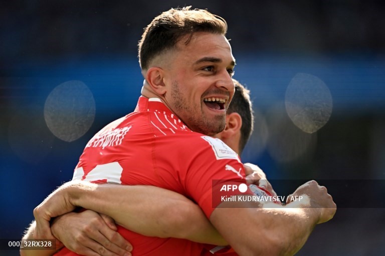 Xherdan Shaqiri kiến tạo bàn thắng. Ảnh: AFP