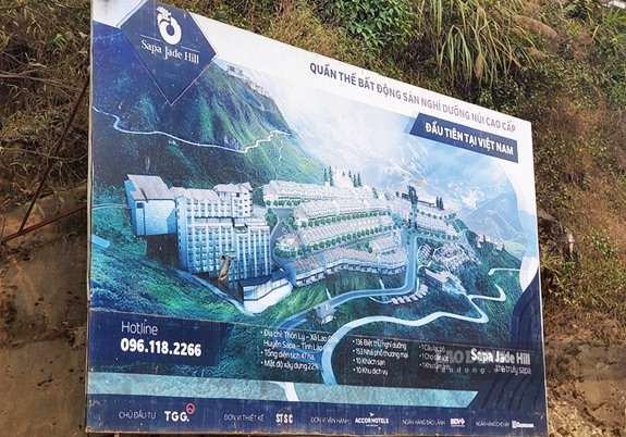 Dự án Khu du lịch sinh thái nghỉ dưỡng cao cấp Cầu Mây có tên thương mại là Mercure SaPa Resort & Spa. Dự án do Công ty cổ phần Trường Giang Sa Pa làm chủ đầu tư, được phê duyệt chấp thuận đầu tư tại Quyết định số 1490/QĐ-UBND ngày 21.6.2012 và được điều chỉnh tại Quyết định số 335/QĐ-UBND ngày 31.1.2019 của UBND tỉnh Lào Cai. Ảnh: Sapa Jade Hill Resort & Spa.