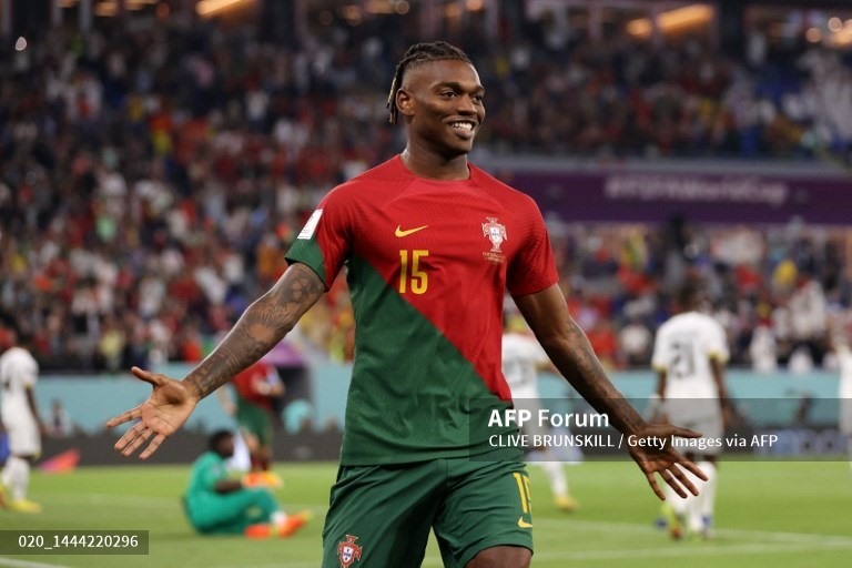 Rafael Leao ghi bàn nâng tỉ số lên 3-1 cho Bồ Đào Nha. Ảnh: AFP