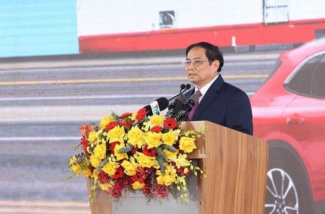 Thủ tướng Phạm Minh Chính phát biểu tại lễ xuất xe ôtô điện Vinfast sang thị trường Mỹ. Ảnh: TTXVN