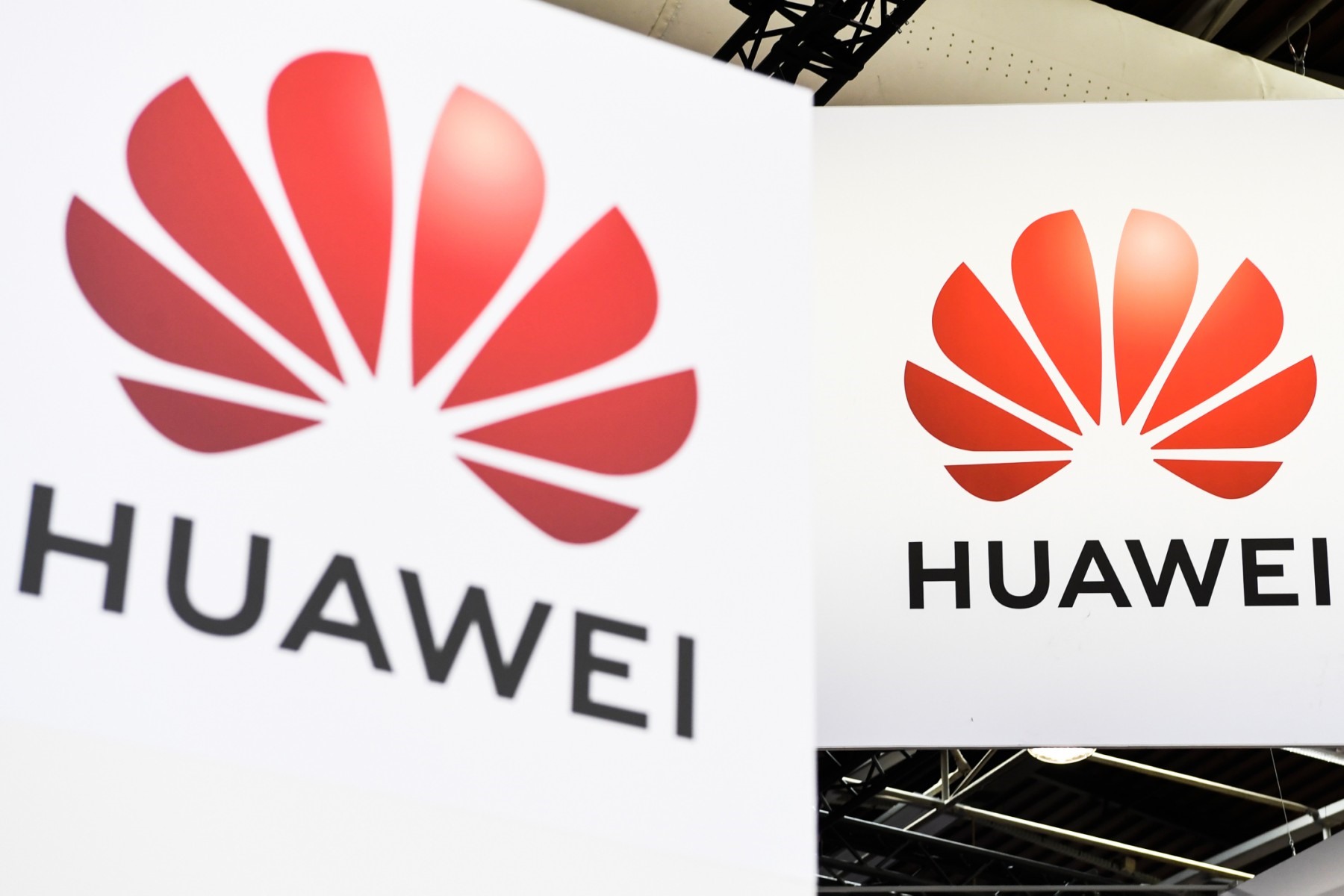 Logo của Huawei. Ảnh: AFP