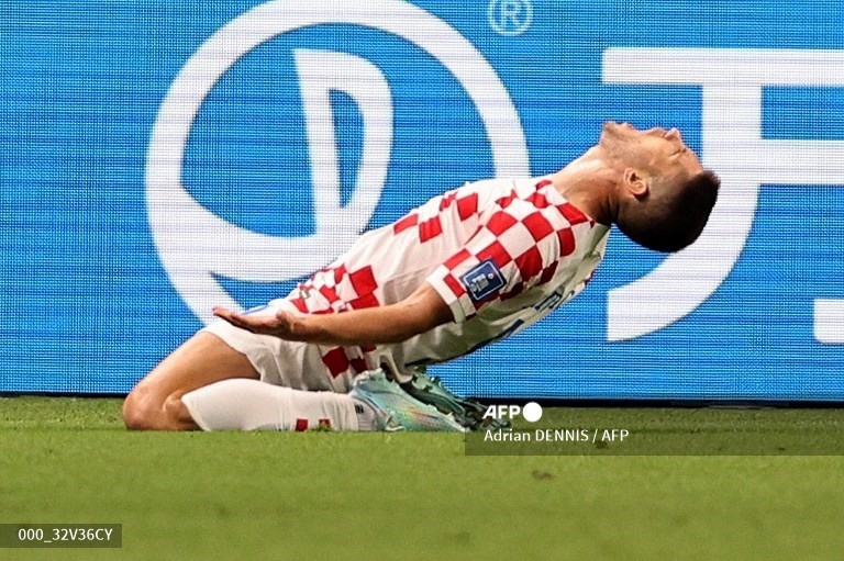 Andrej Kramaric giúp Croatia dẫn lại 2-1 trước Canada. Ảnh: AFP