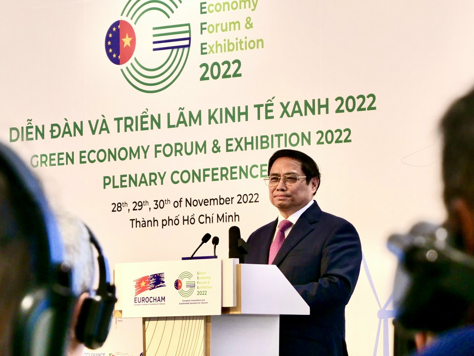 Thủ tướng Phạm Minh Chính phát biểu tại Diễn đàn và Triển lãm Kinh tế xanh (GEFE 2022). Ảnh: Anh Tú.