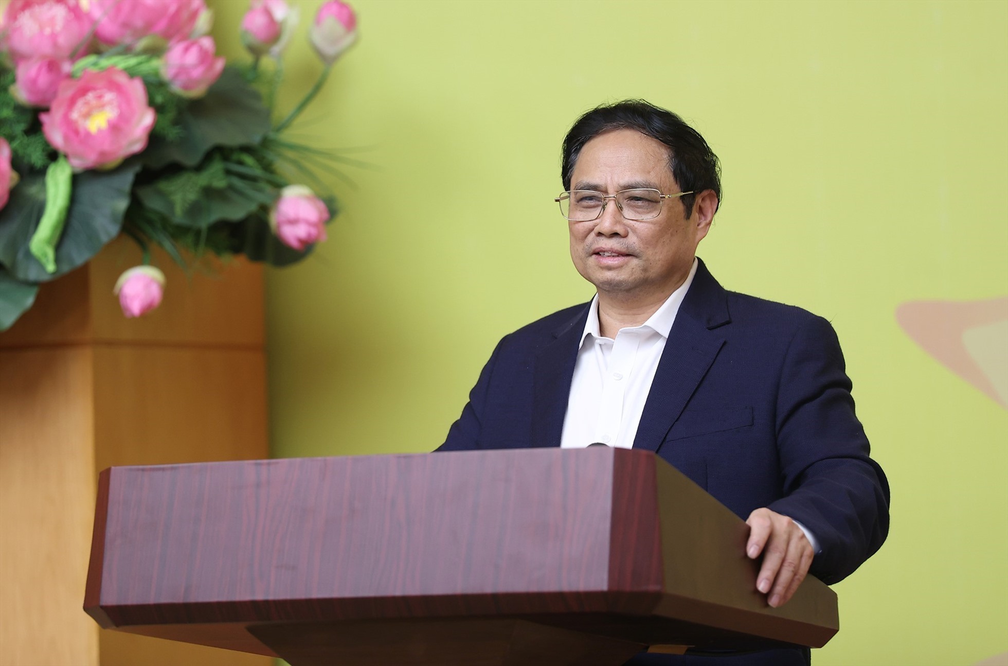 Thủ tướng Phạm Minh Chính phát biểu chúc mừng Giáo hội Phật giáo Việt Nam. Ảnh: Dương Giang