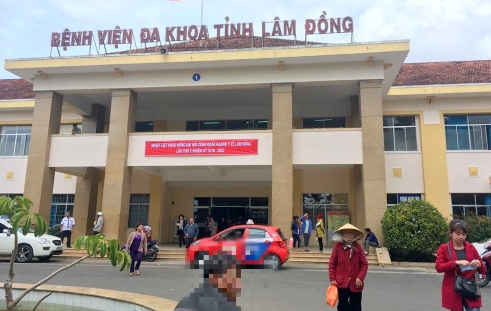 Hiện nay danh sách người lao động làm việc trong ngành y tế ở tỉnh Lâm Đồng xin nghỉ việc đang ngày càng gia tăng. Ảnh: Minh Phạm